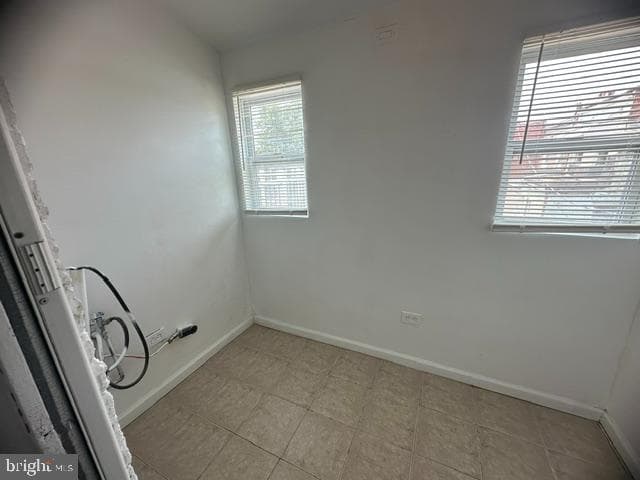 970 N Franklintown Road photo 20