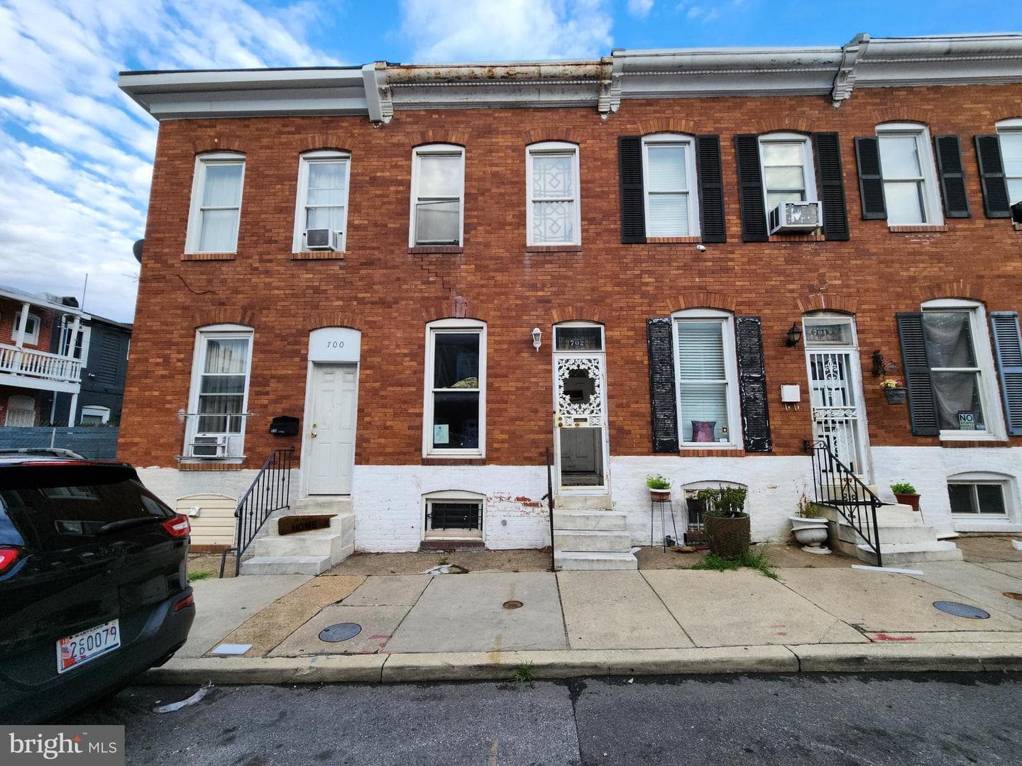 702 N Glover Street photo 1