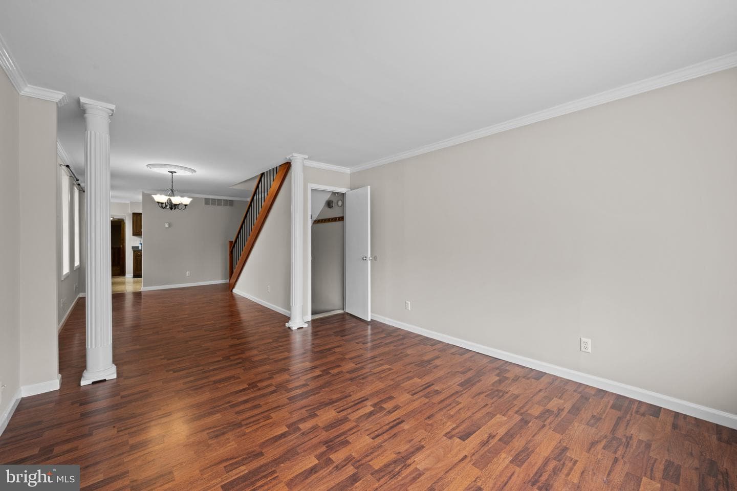 701 S Ellwood Avenue photo 8