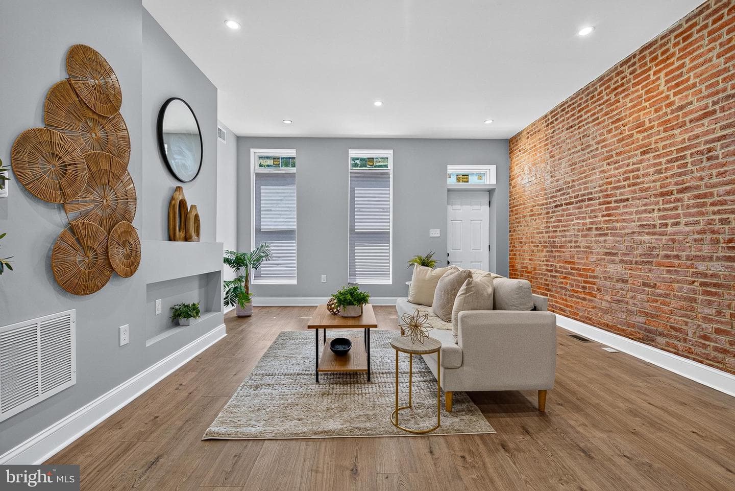 21 N Gilmor Street photo 4
