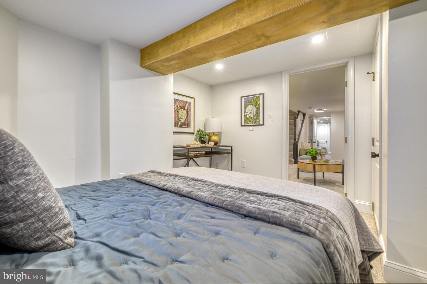 2106 Cliftwood Avenue photo 31