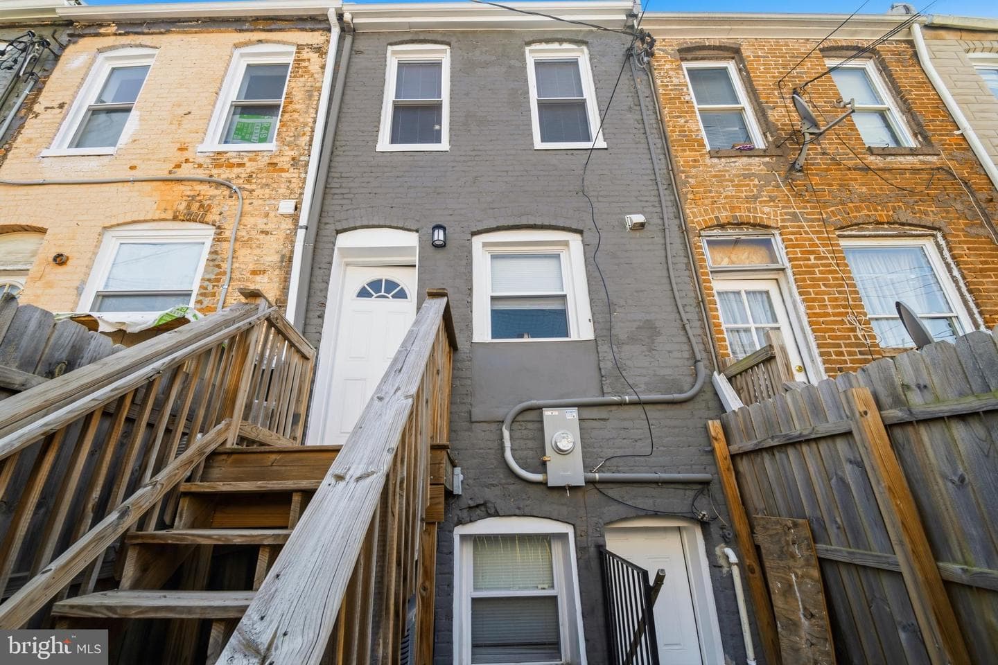 404 N Robinson Street photo 7