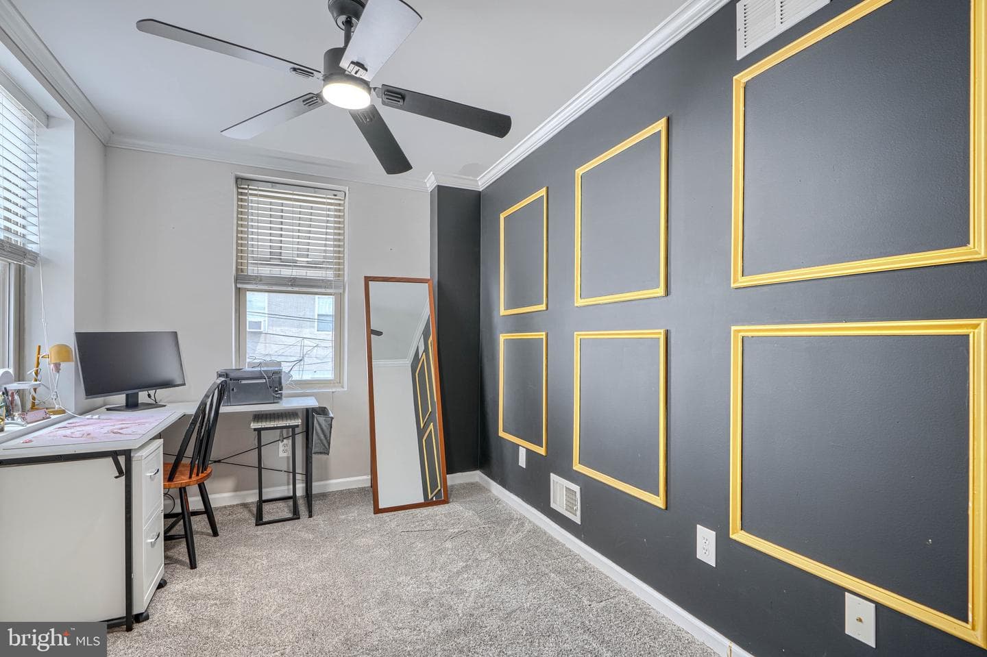 827 S Montford Avenue photo 42