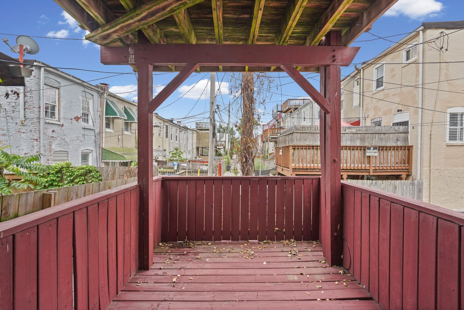 1411 W Ostend Street photo 32