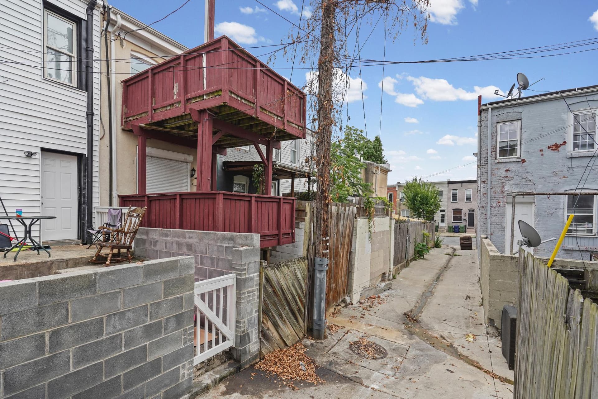 1411 W Ostend Street photo 35