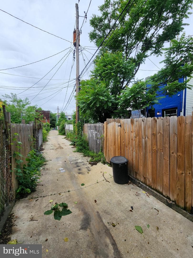 1333 Sargeant Street photo 10