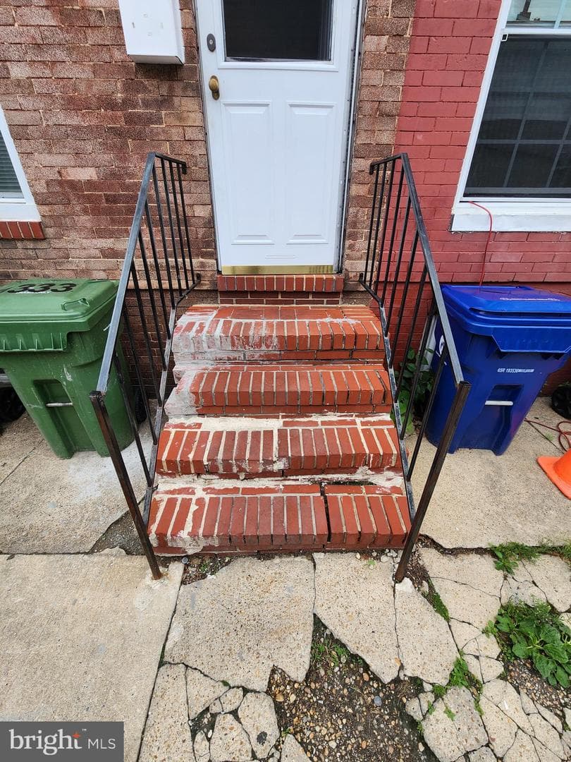 1333 Sargeant Street photo 5