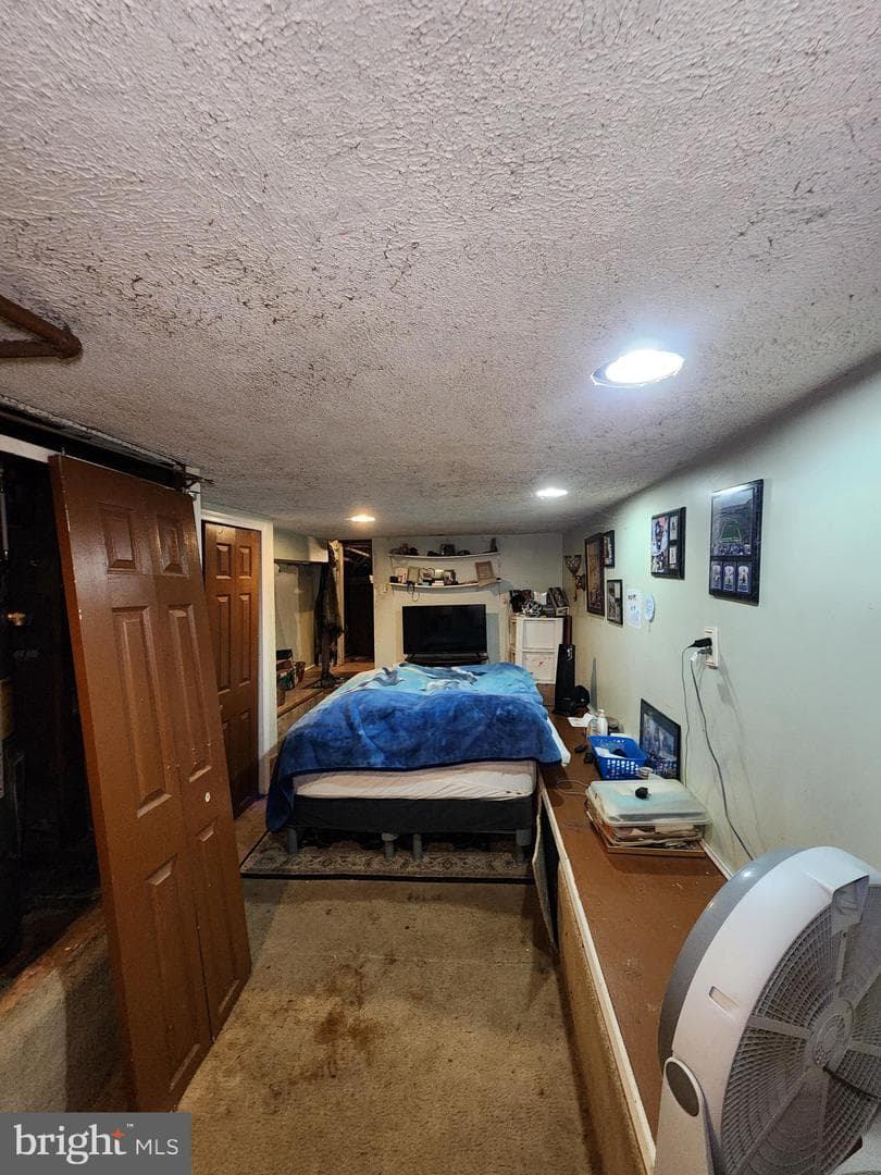 1333 Sargeant Street photo 77