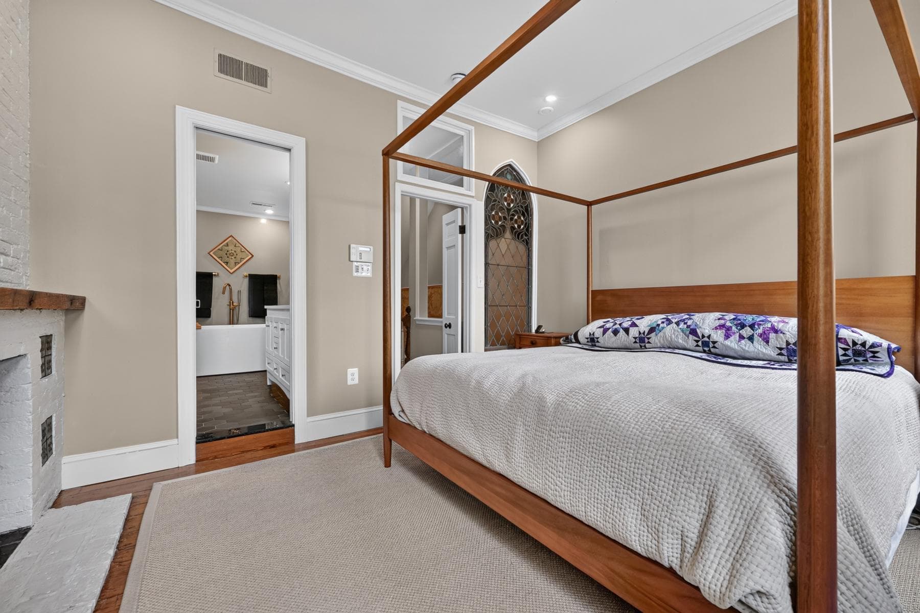 116 E Montgomery Street photo 14