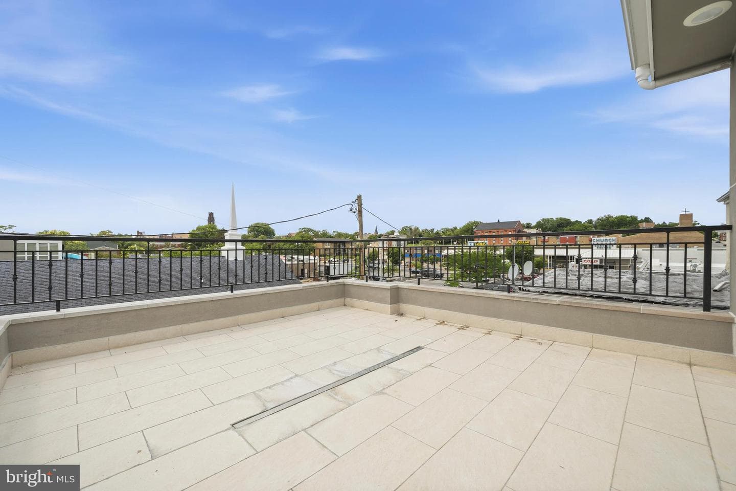 830 N Bond Street photo 20