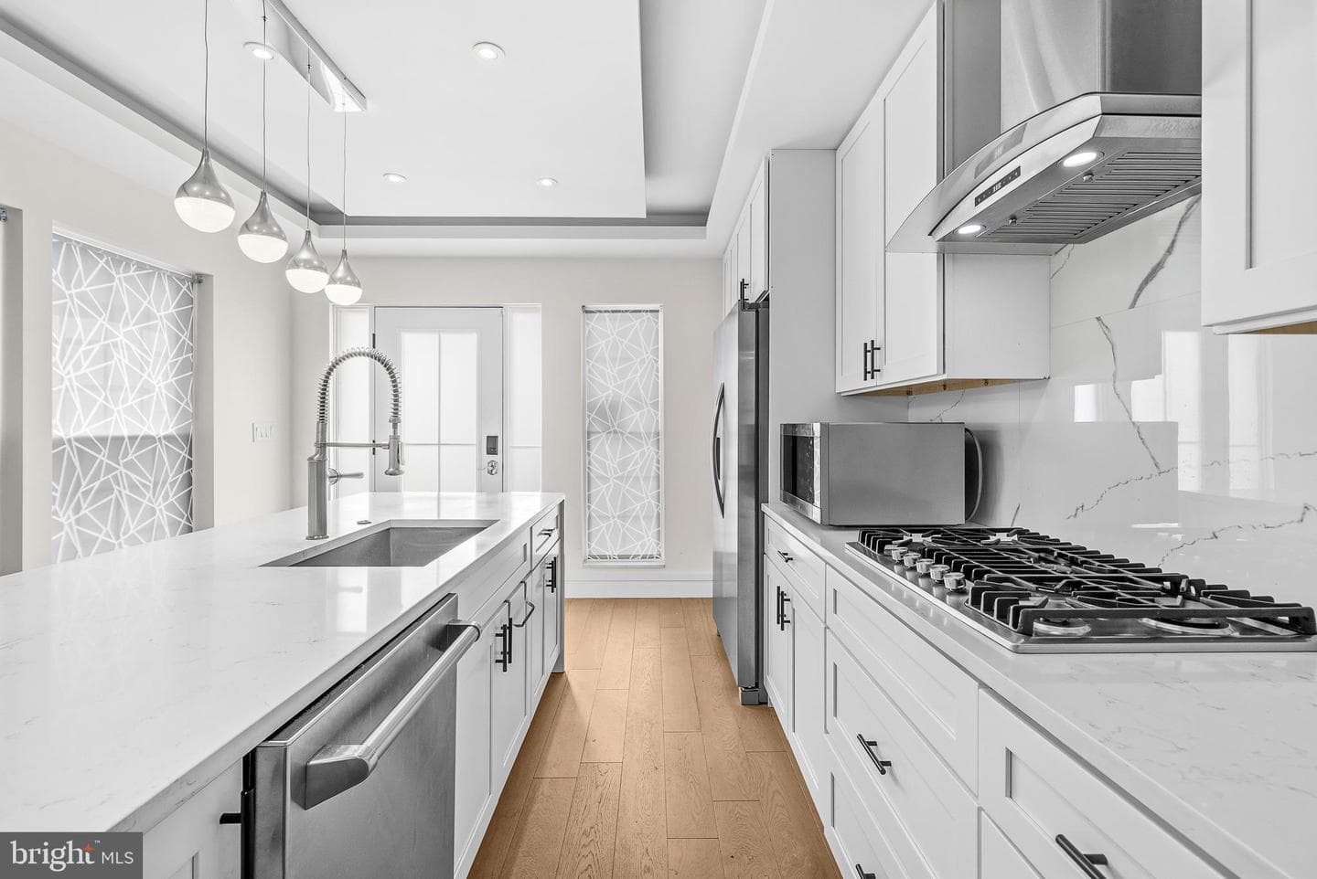 830 N Bond Street photo 8