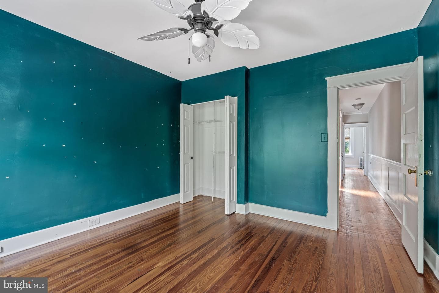 805 W 38th Street W photo 15