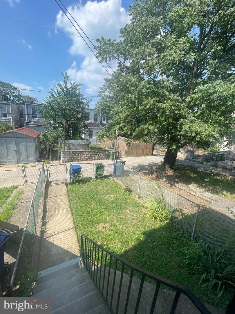1904 W Lexington Street photo 18