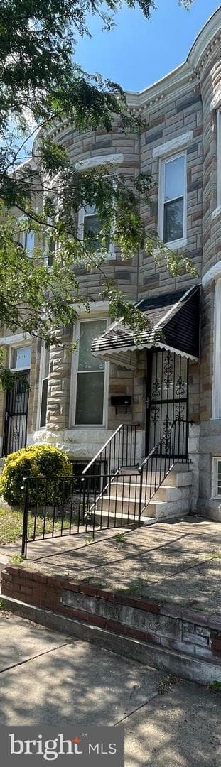 1904 W Lexington Street, Baltimore