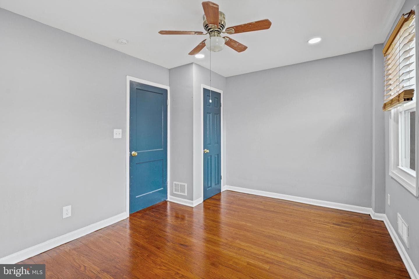 3838 Lyndale Avenue photo 17
