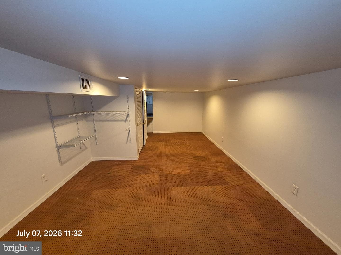 426 N Linwood Avenue photo 27