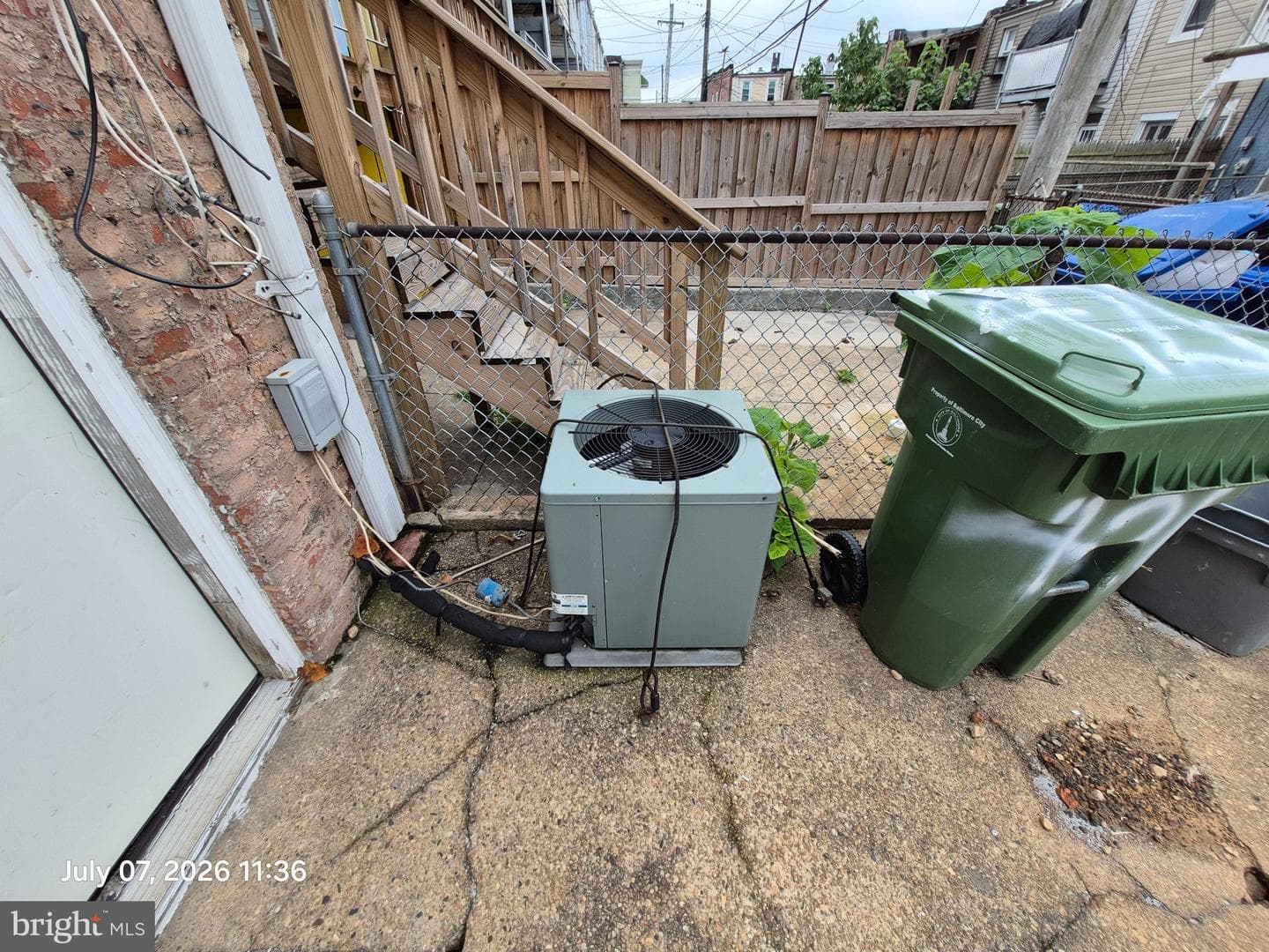 426 N Linwood Avenue photo 37