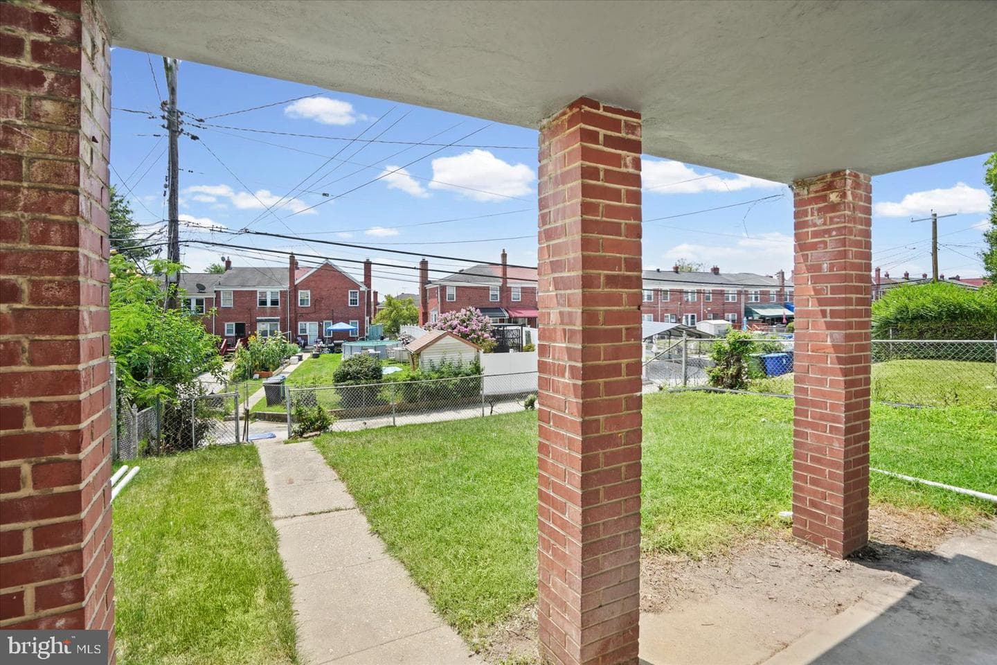1635 Woodbourne Avenue photo 6