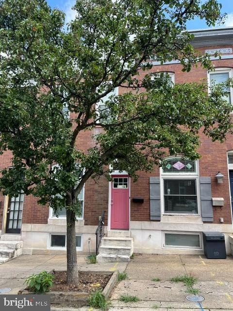 3130 Foster Avenue photo 2