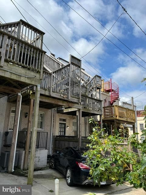3130 Foster Avenue photo 7