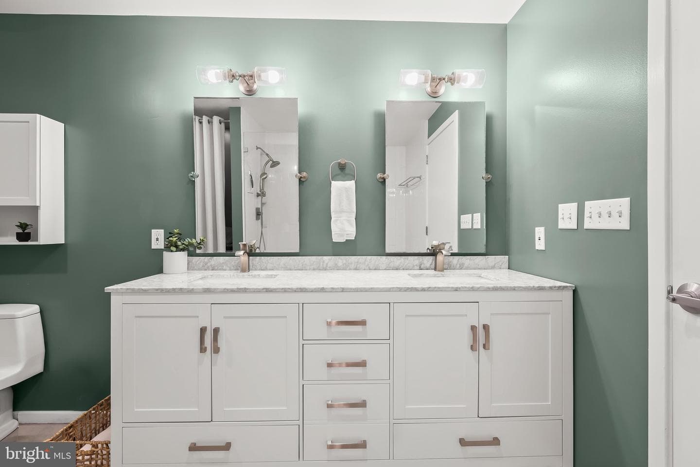 1200 Steuart Street #625 photo 31