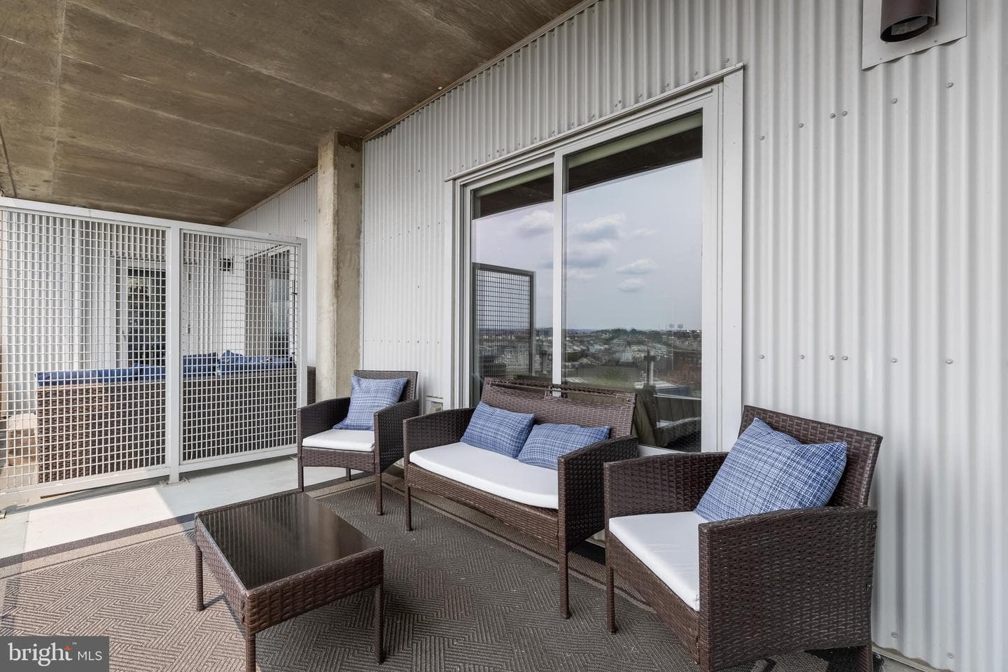 1200 Steuart Street #625 photo 38