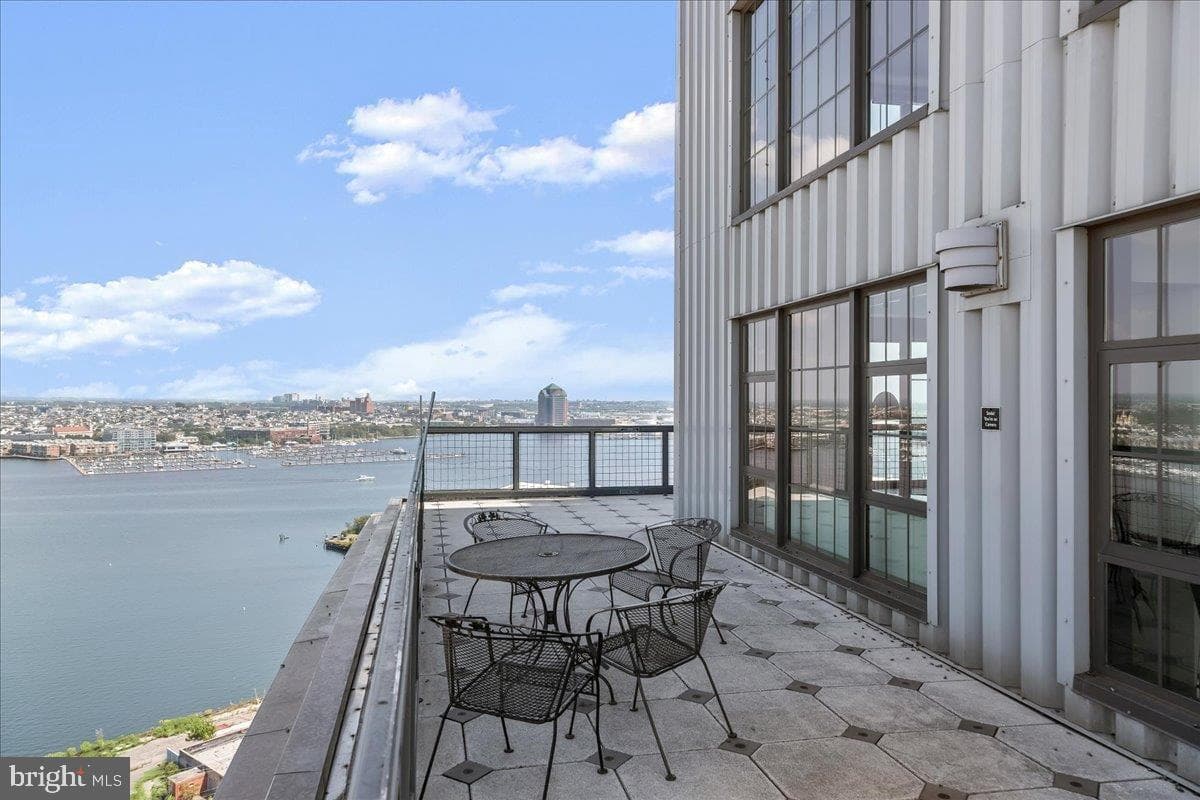 1200 Steuart Street #625 photo 66