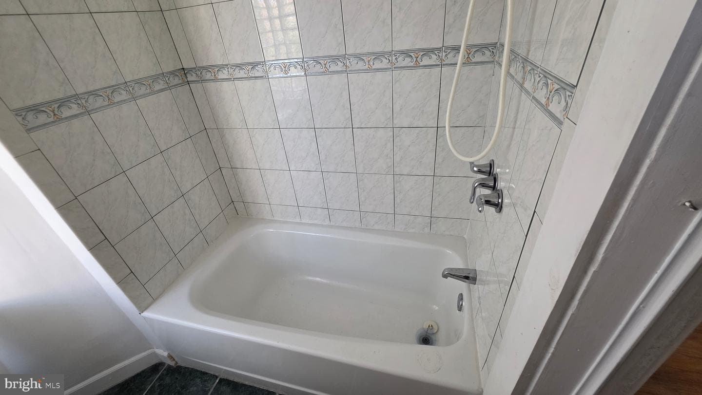845 Park Avenue photo 44