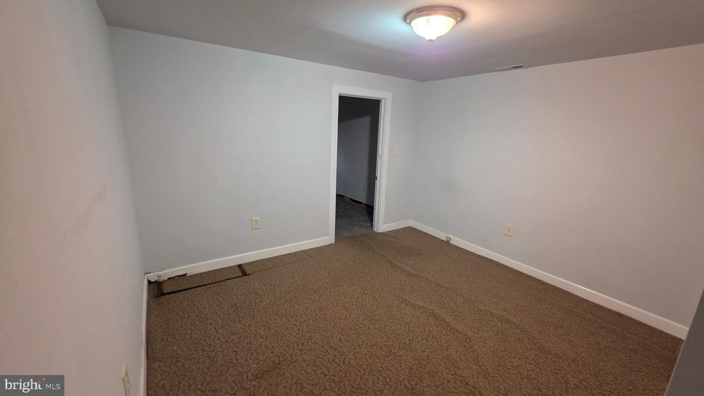 845 Park Avenue photo 57
