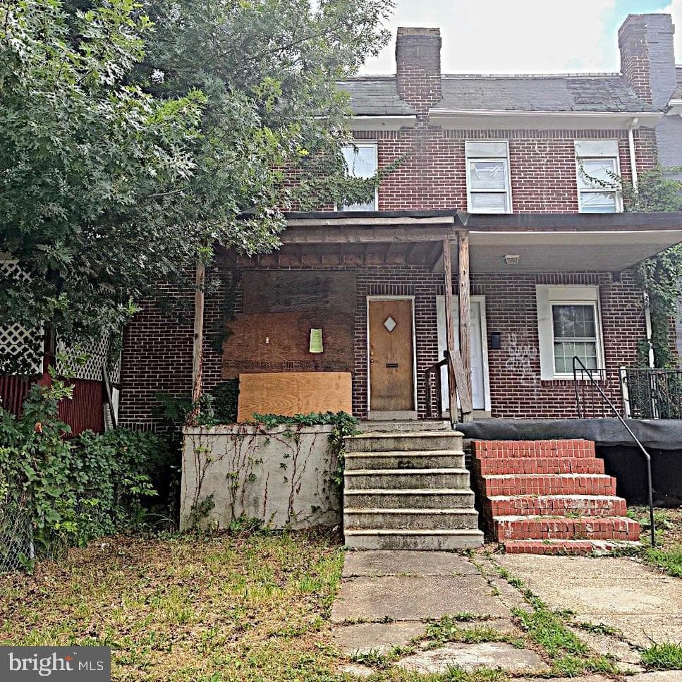 4924 Palmer Avenue photo 1