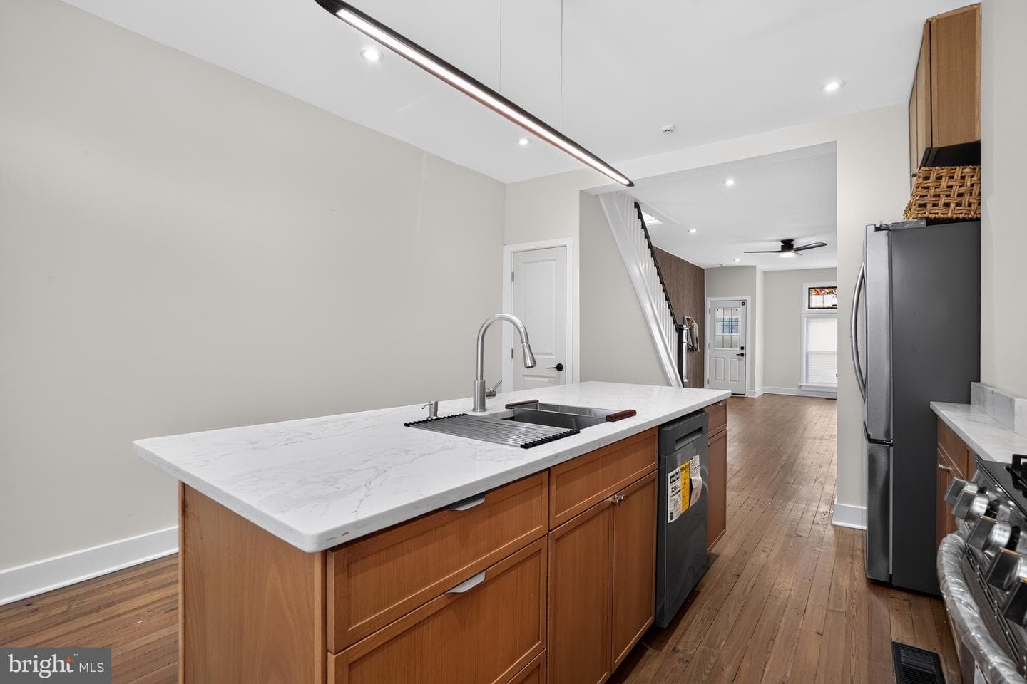3815 Foster Avenue photo 18