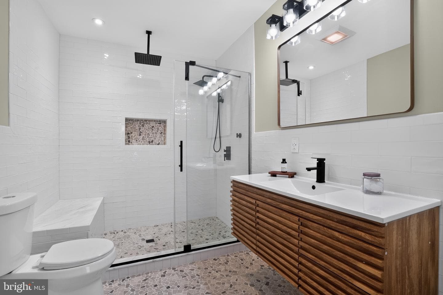 3815 Foster Avenue photo 28