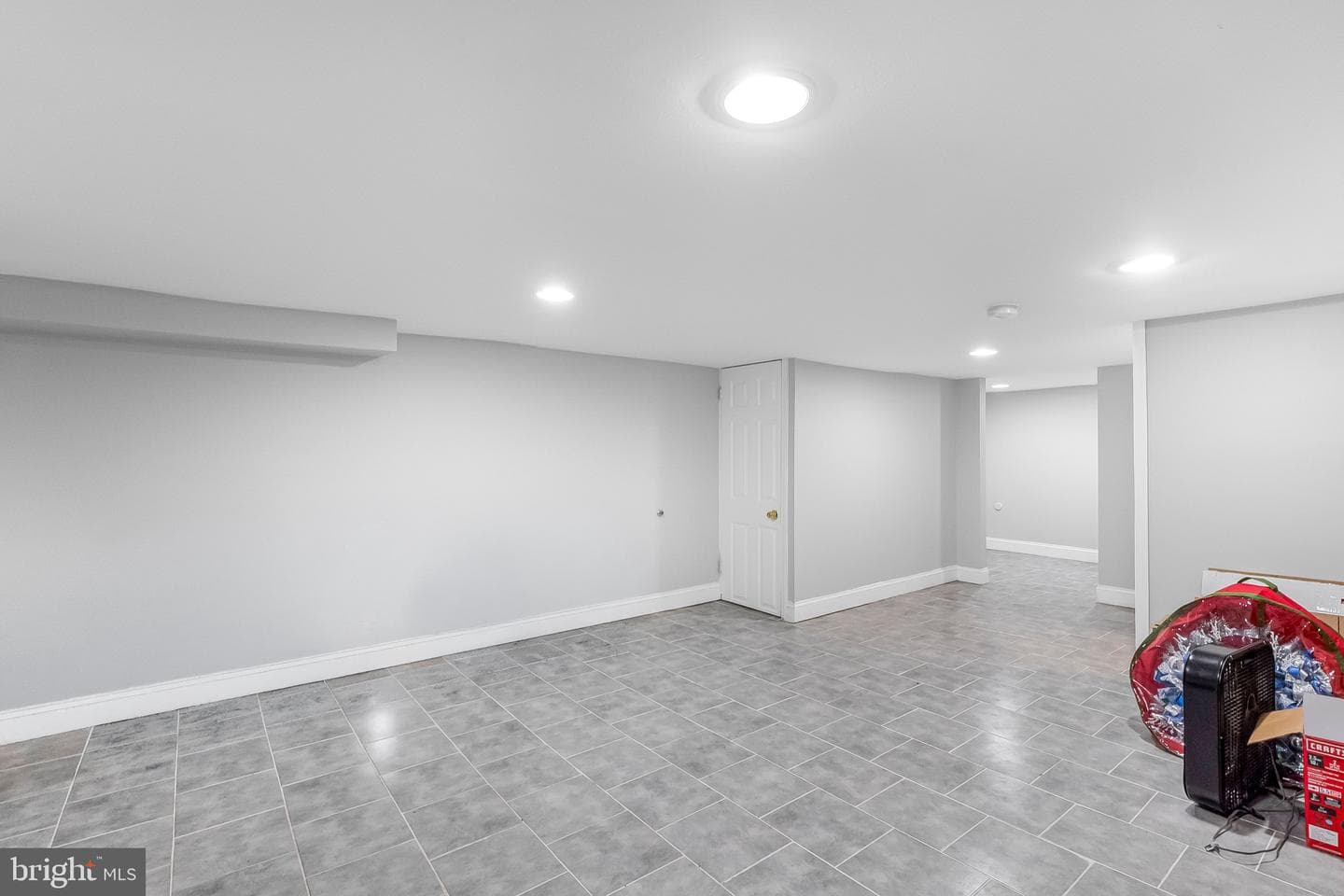 2831 Lake Avenue photo 22