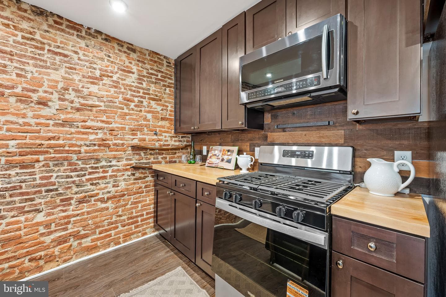 133 N Bradford Street N photo 14