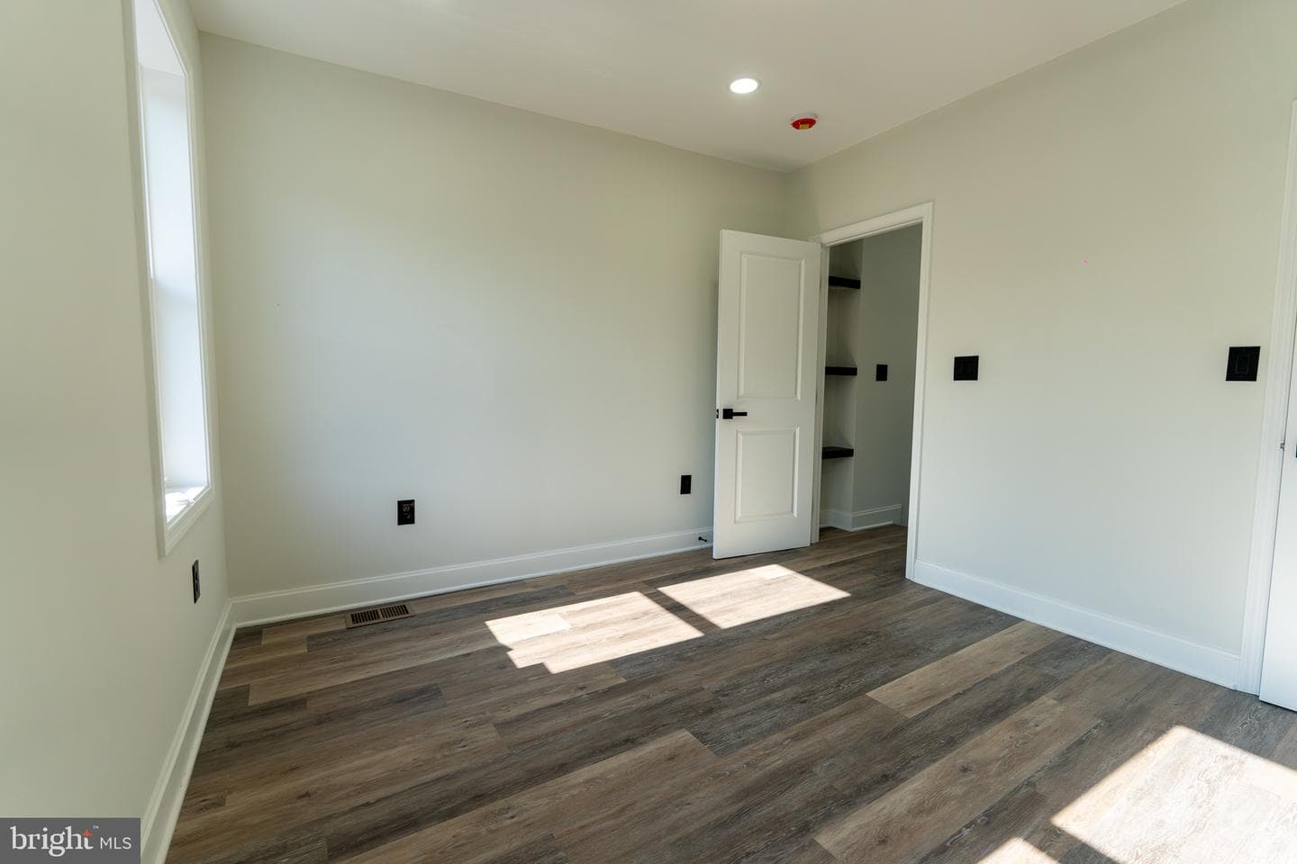 302 Gilmor Street photo 12