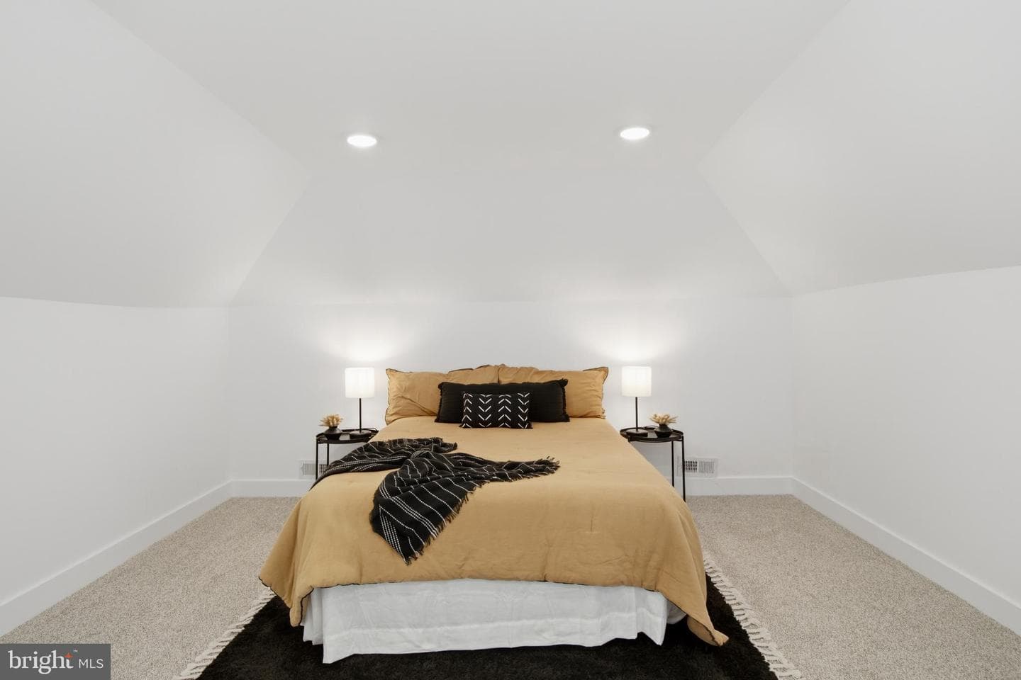 4011 Carlisle Avenue photo 32
