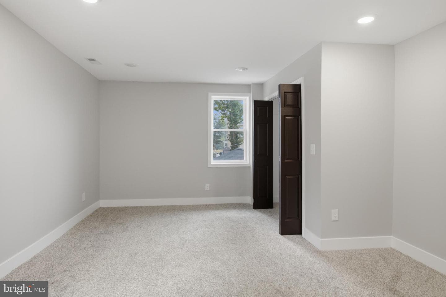 4011 Carlisle Avenue photo 36