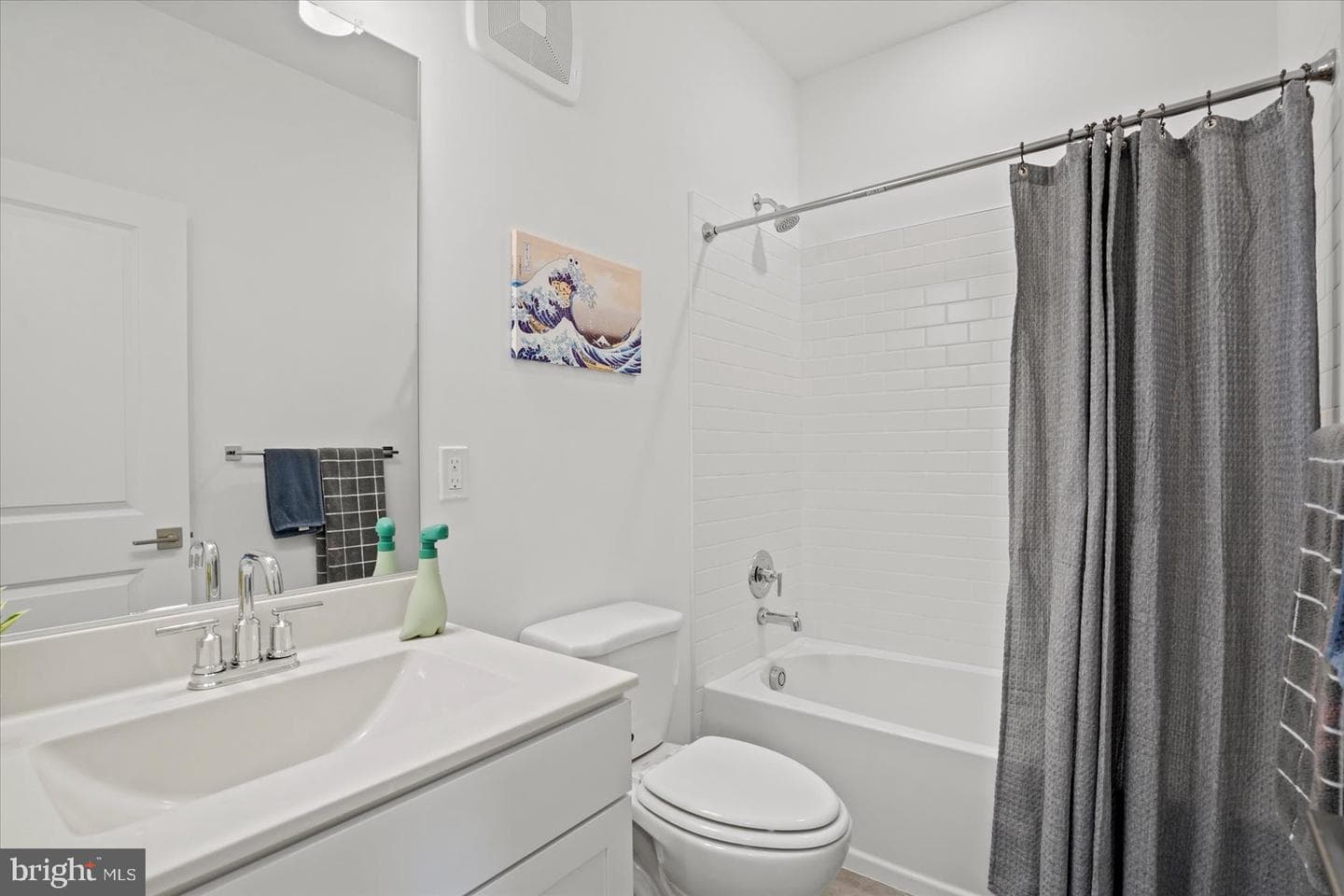 113b E Cromwell Street photo 25