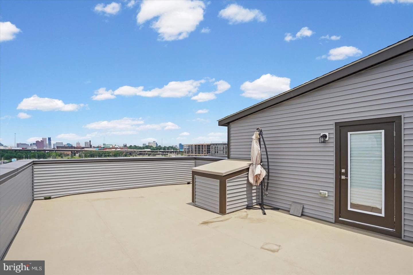 113b E Cromwell Street photo 27
