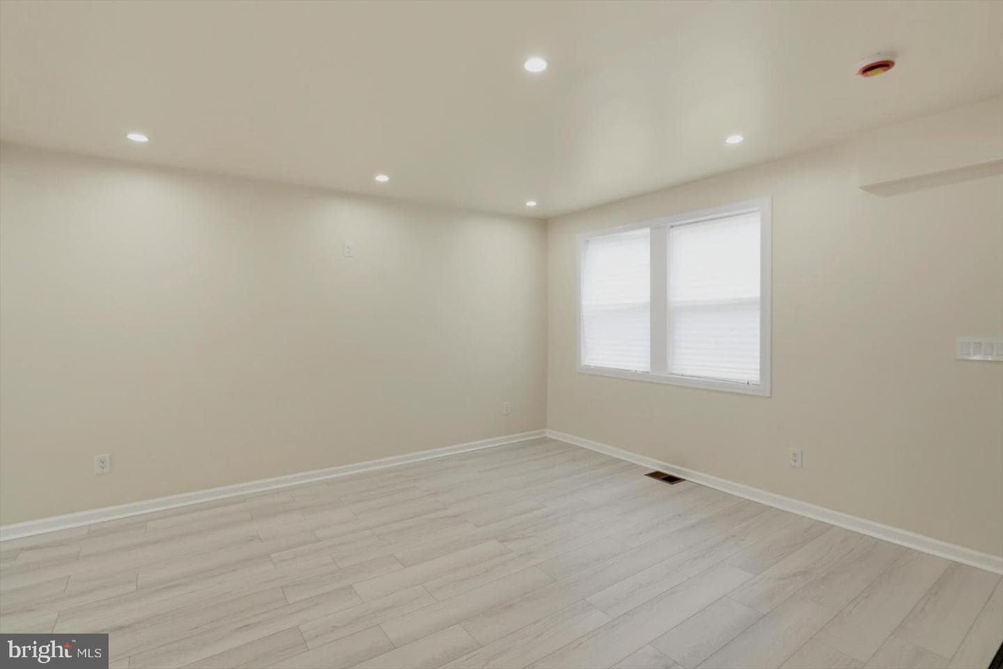 16 S Mount Olivet Lane photo 6