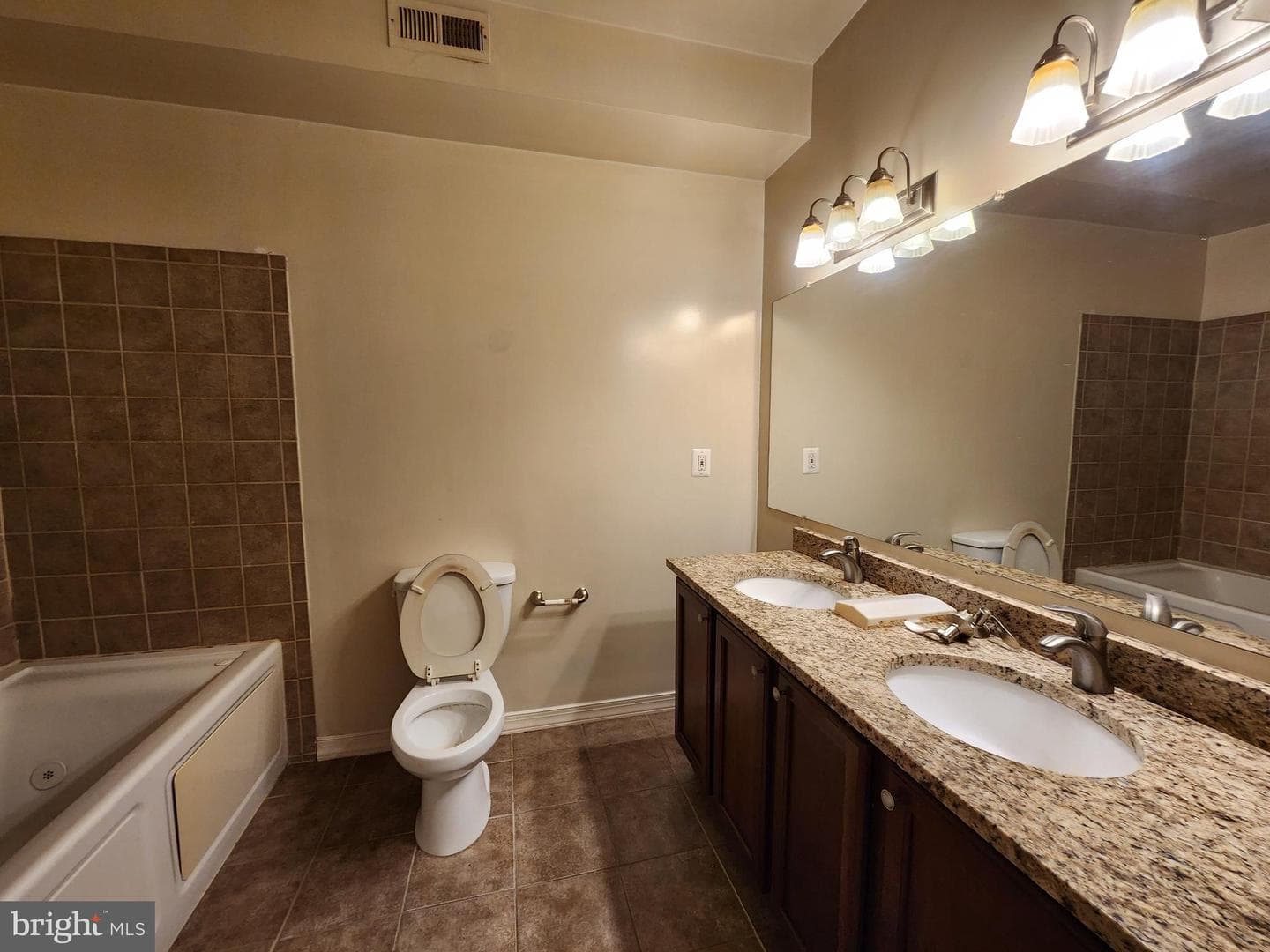 506 N Chester Street photo 27