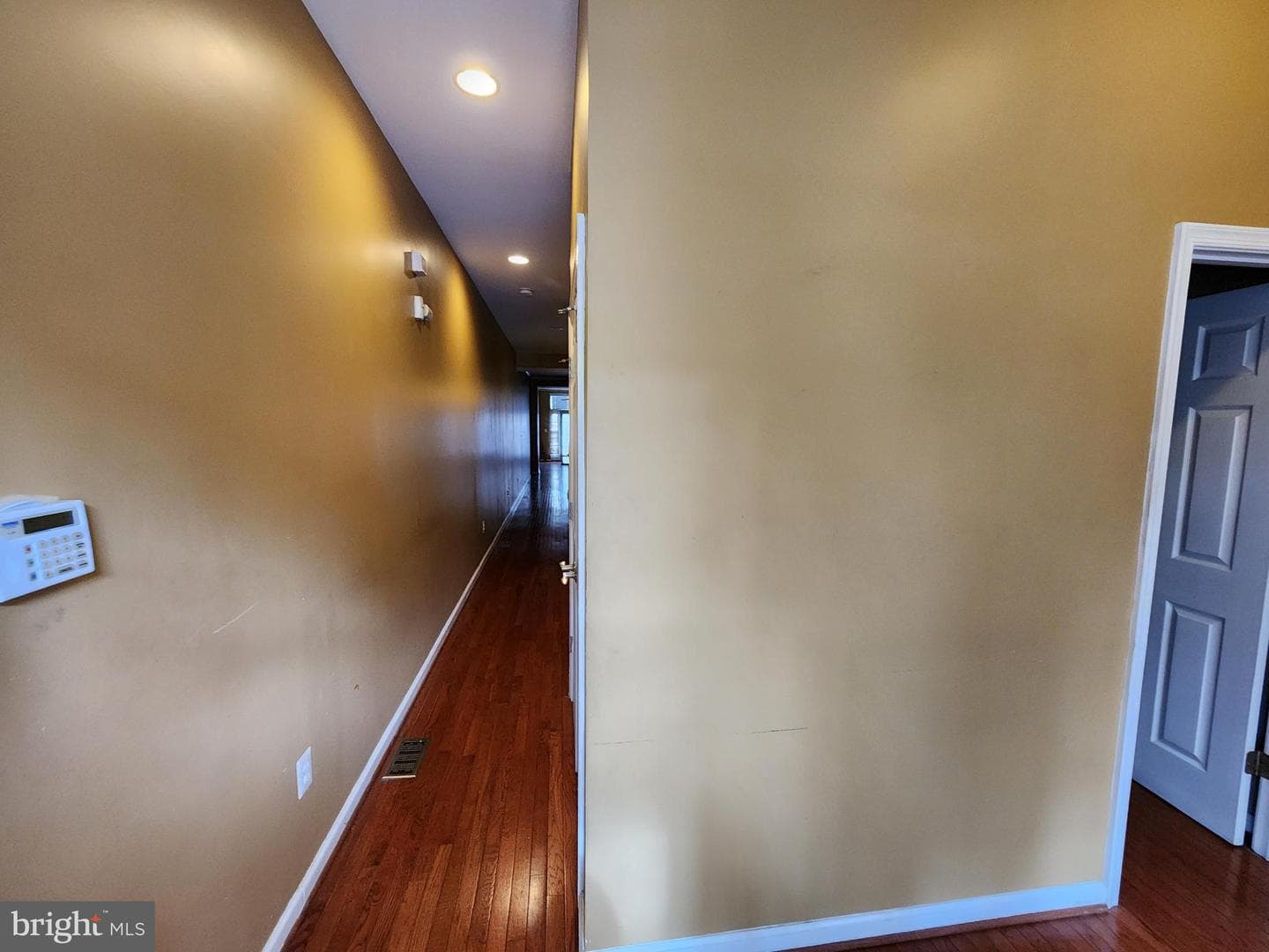 506 N Chester Street photo 4