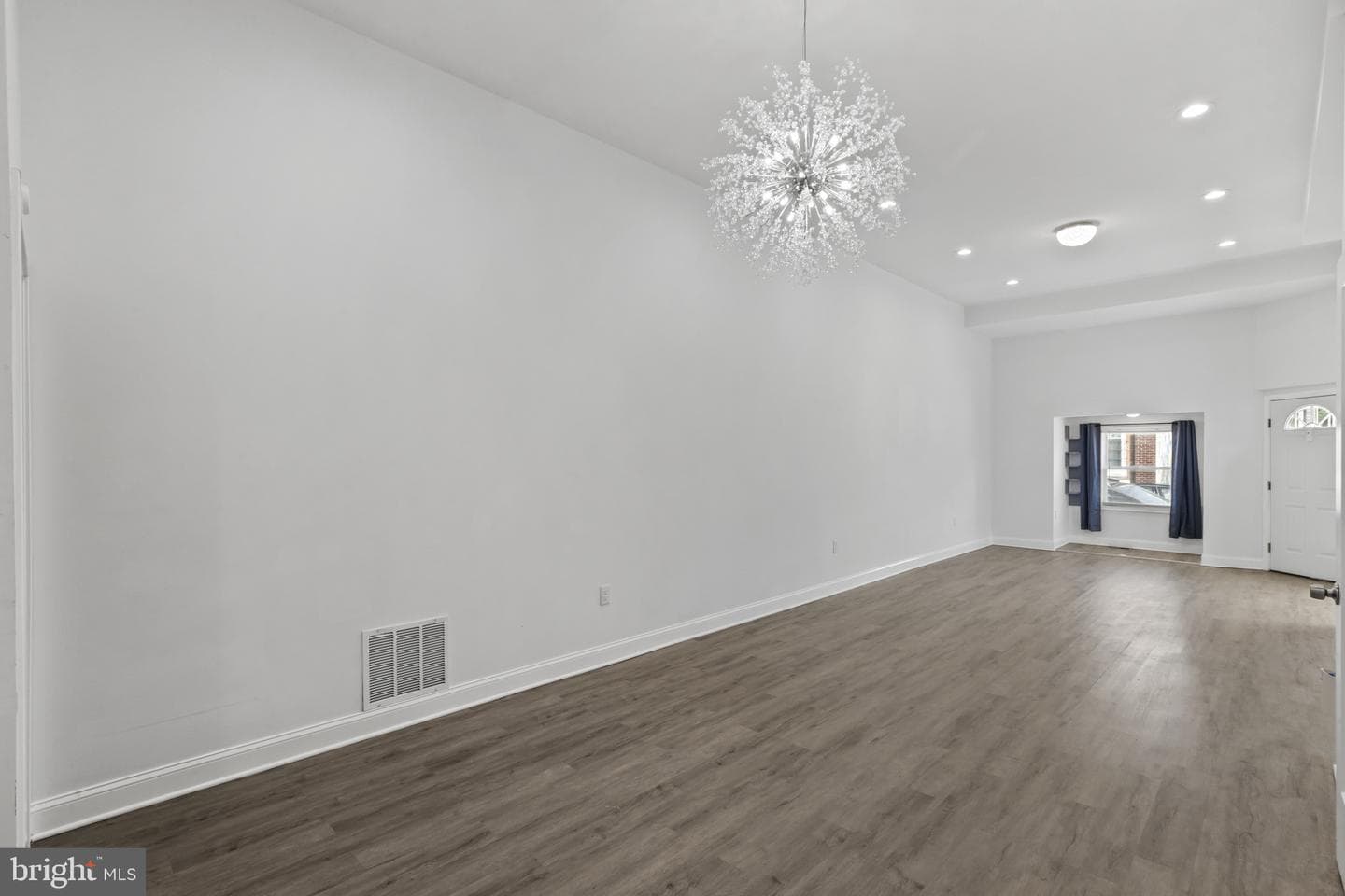 455 E Lorraine Avenue photo 10