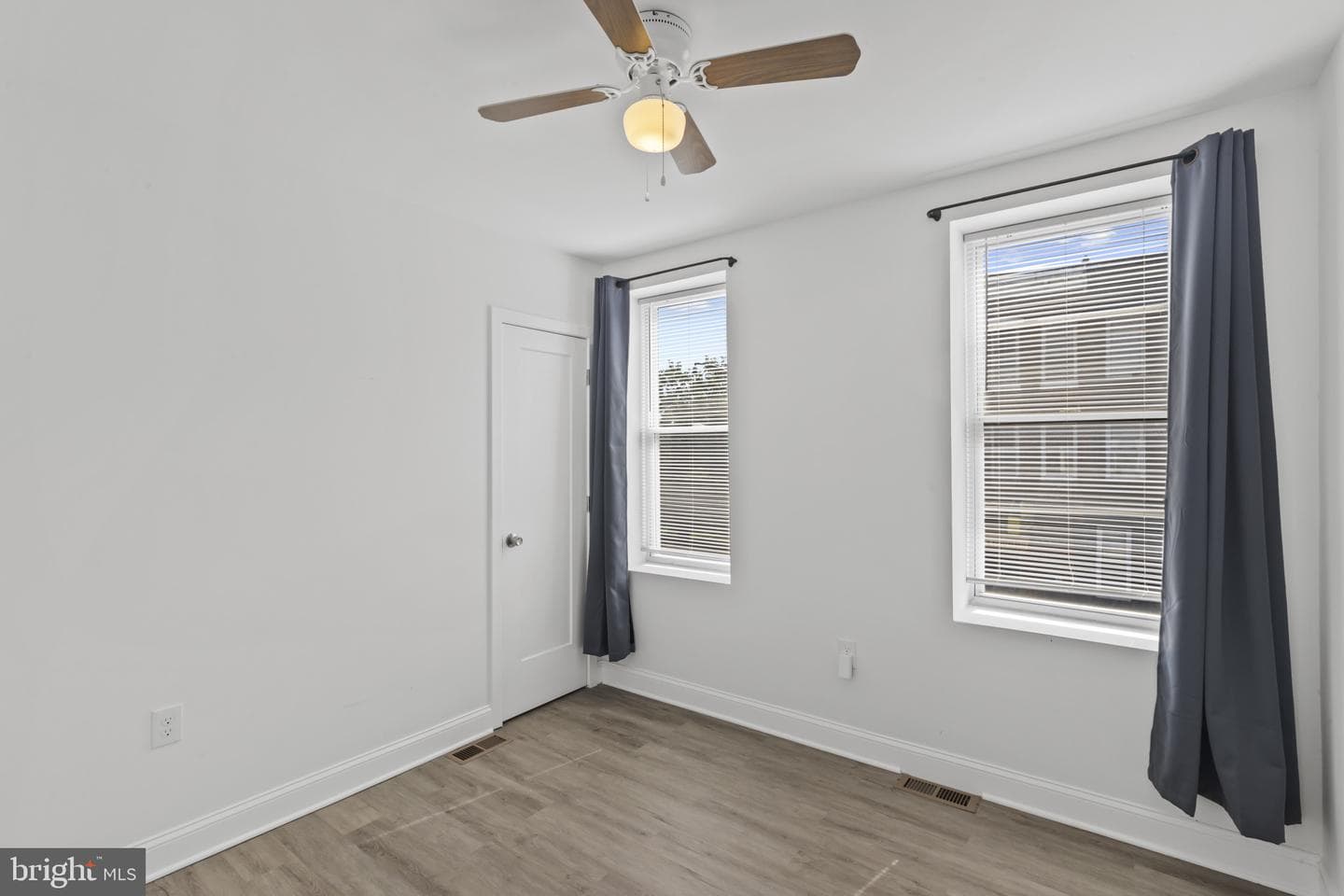 455 E Lorraine Avenue photo 33