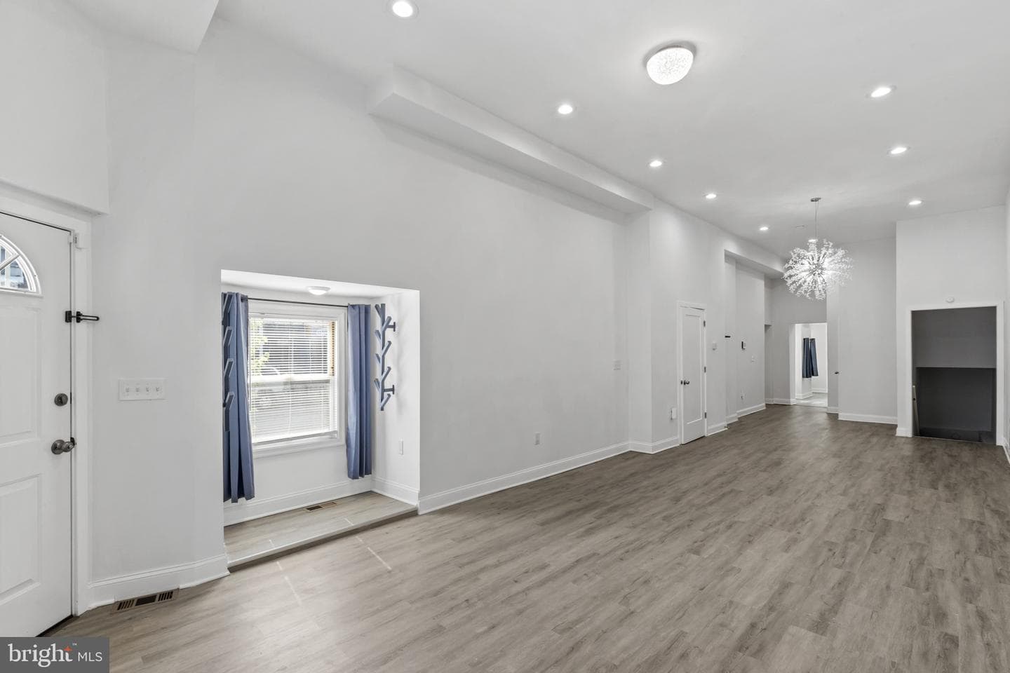 455 E Lorraine Avenue photo 6