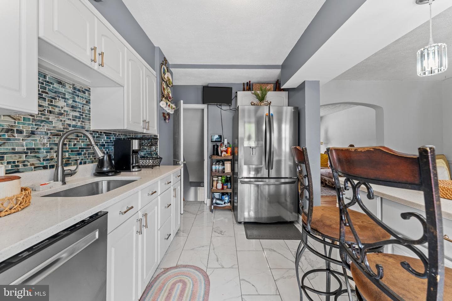 1538 Wadsworth Way photo 8