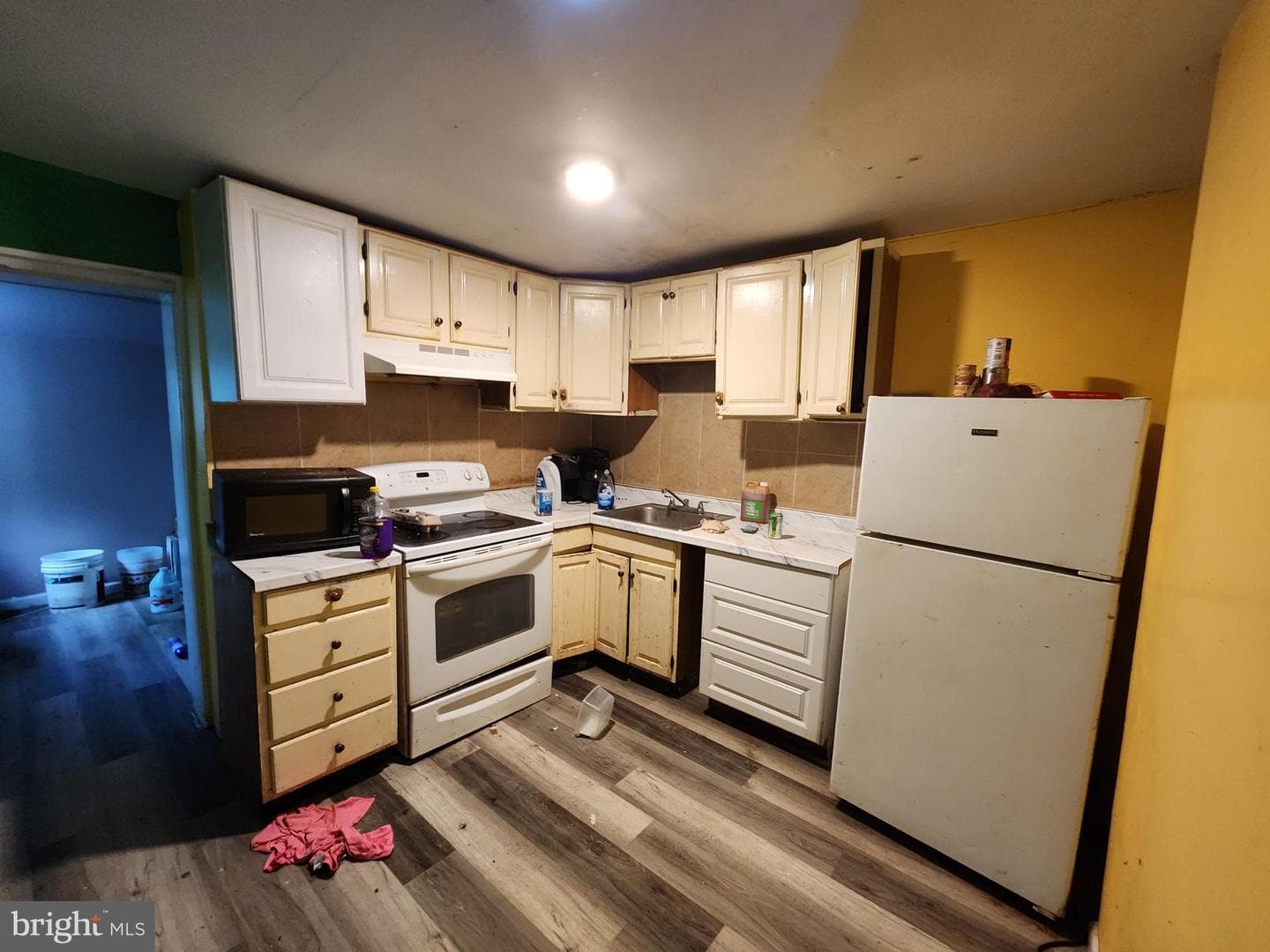 112 Stricker Street photo 6