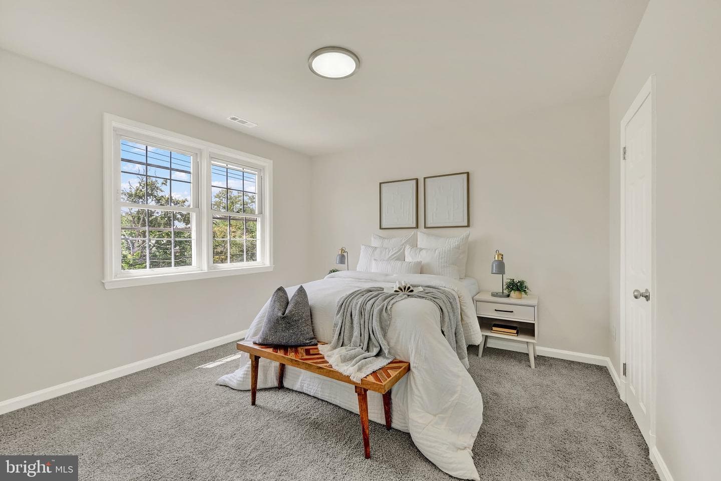 5829 The Alameda photo 16