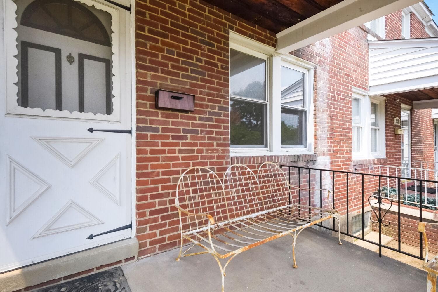 220 N Edgewood Street photo 25