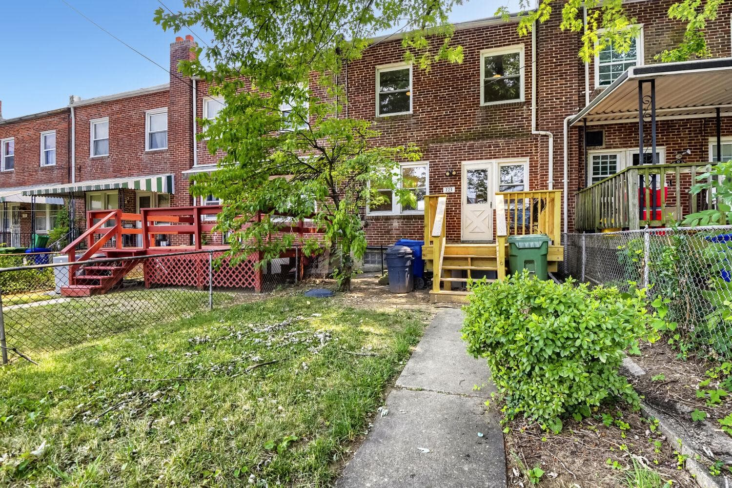 220 N Edgewood Street photo 27